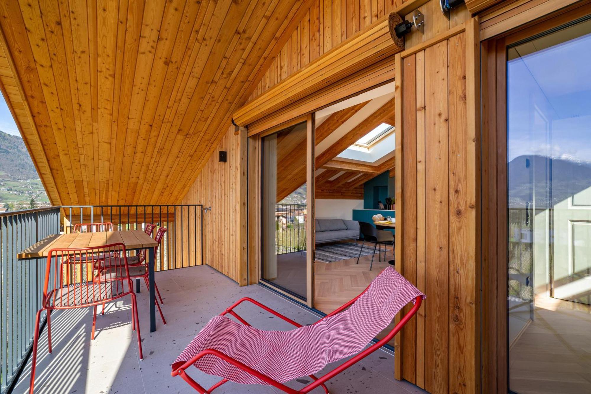 Rosa Unterschoeberlehof - Gloria Apartment Merano